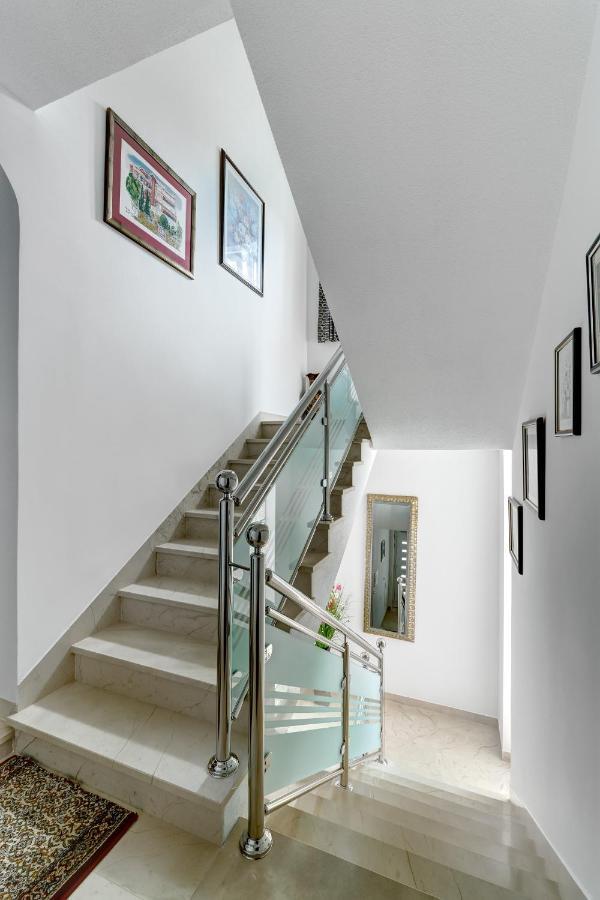 Senada Apartment