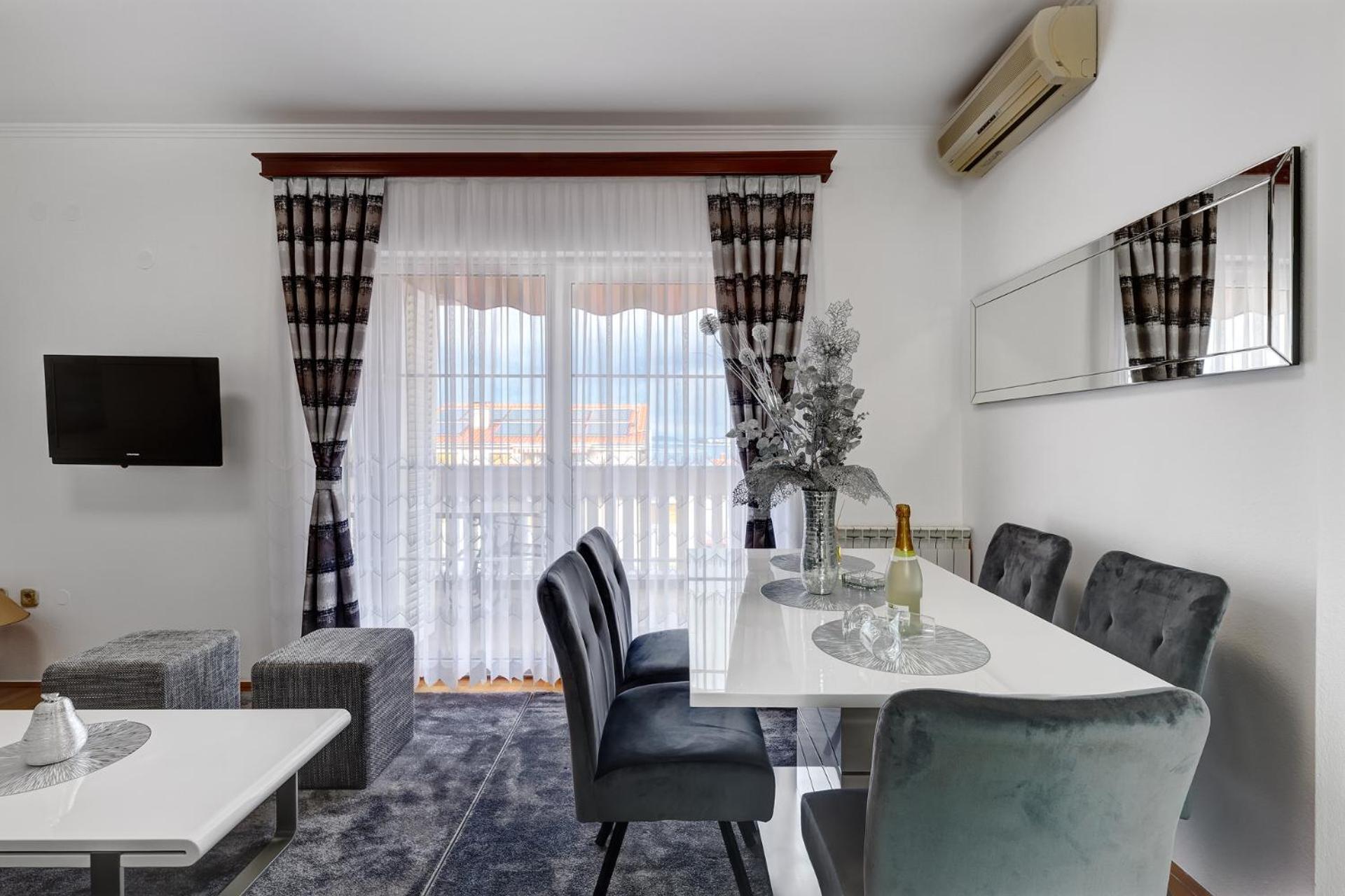 Apartment Senada Selce